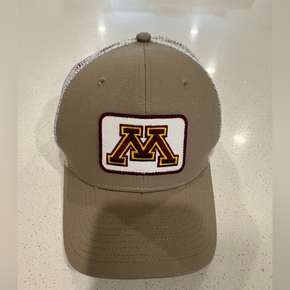 NIKE University of Minnesota Tan Mesh Hat